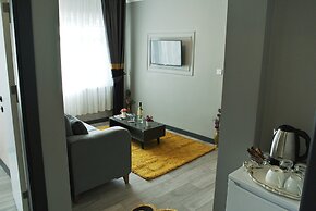 Emirhan Guest House & Suites