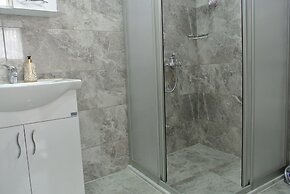 Emirhan Guest House & Suites