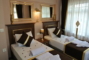 Emirhan Guest House & Suites