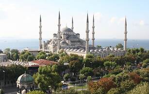 Emirhan Guest House & Suites