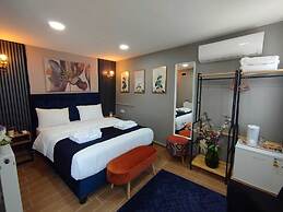 Emirhan Guest House & Suites