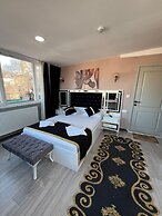Emirhan Guest House & Suites