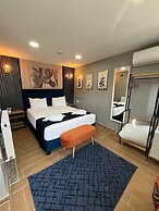Emirhan Guest House & Suites