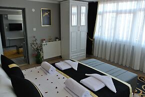Emirhan Guest House & Suites