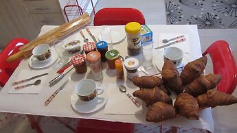 Chambre D'Hotes Les Glycines