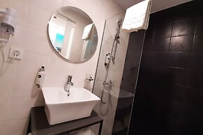 Athenian Montaza Hotel