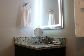 Charming One Bedroom Suite