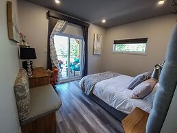 Le Bellevue Modern Lodge