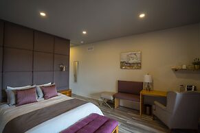 Le Bellevue Modern Lodge