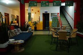 Traveler Hostel