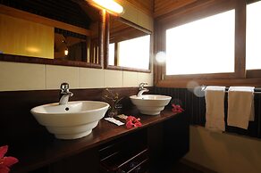 Hotel Nengone Village