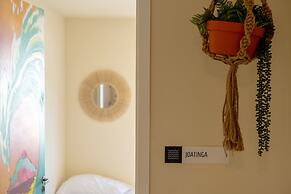 LONGBOARD PARADISE SUITES
