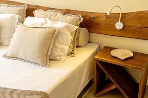 LONGBOARD PARADISE SUITES