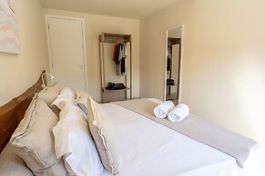 LONGBOARD PARADISE SUITES