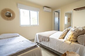 LONGBOARD PARADISE SUITES