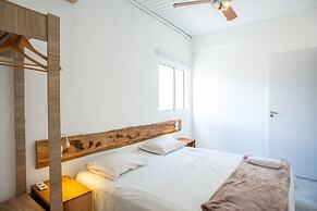 LONGBOARD PARADISE SUITES