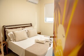 LONGBOARD PARADISE SUITES