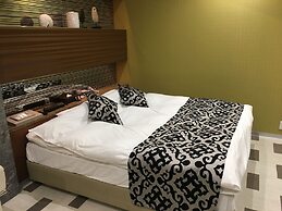 HOTEL S-CUBE - Adults Only