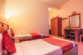 Central Palms Hotel