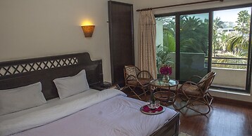 Central Palms Hotel