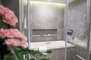 Oasis Aurum 181 Hotel