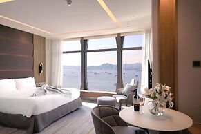 Oasis Aurum 181 Hotel