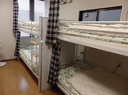 Backpacker's Mini House - Hostel