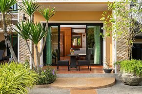 Bright Luxury Villa W Garden Pool & Sauna