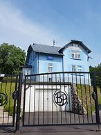 Blue Pension