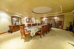 Equestrian Royal Boutique Hotel & Spa