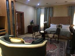 Equestrian Royal Boutique Hotel & Spa