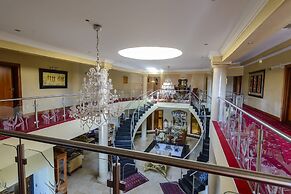 Equestrian Royal Boutique Hotel & Spa