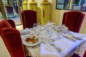 Equestrian Royal Boutique Hotel & Spa