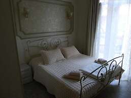 Old Tbilisi Historical Apartments