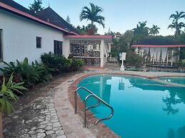 Comfort Kingdom Villa Bed & Breakfast