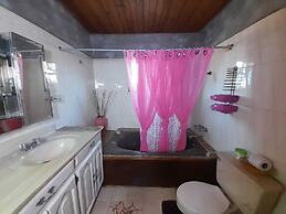 Comfort Kingdom Villa Bed & Breakfast