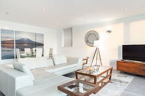 Waterside Bliss  Austin David Apartments