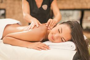 The Oasis Tower at Seminole Hard Rock