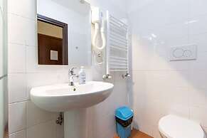 Roma Enrico Guesthouse