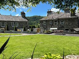 Tyn Y Fron Country House