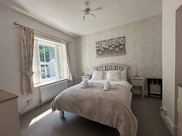 Tyn Y Fron Country House