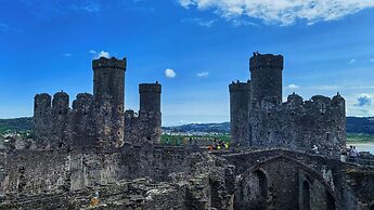 Tyn Y Fron Country House