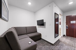 Cobblestone Hotel & Suites - Urbana