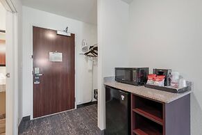Cobblestone Hotel & Suites - Urbana