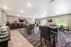 Cobblestone Hotel & Suites - Urbana