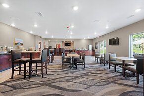 Cobblestone Hotel & Suites - Urbana