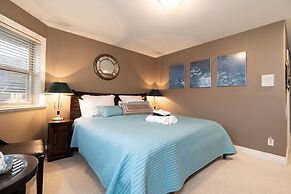 Cedar Manor Bed and Breakfast