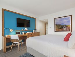 Compass Hotel by Margaritaville Anna Maria Sound