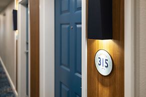 Compass Hotel by Margaritaville Anna Maria Sound