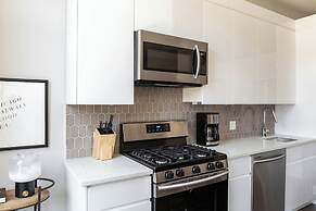 Sonder by Marriott Bonvoy Greektown Apartments